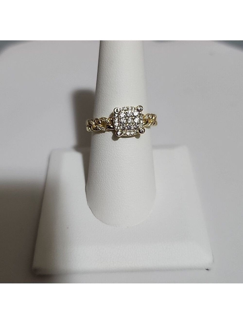 Brand New Sterling Silver 925 Cubic Zirconia Stones Ring